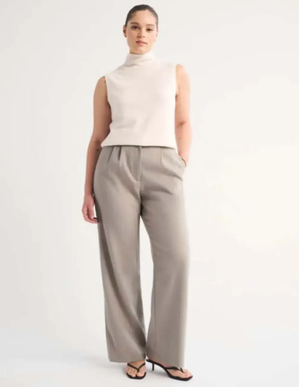 Abercrombie A&F Sloane Tailored Wide Leg Pant in Heather Taupe Size 31